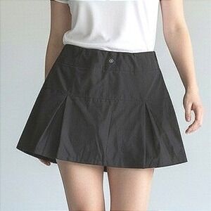 Etonic Womens Skort Sz L Black Pleated Athletic Skirt Built-in Short Tennis Golf